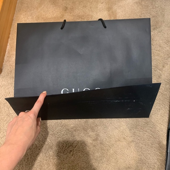 Gucci Shopping Bag - Picture 2 of 2
